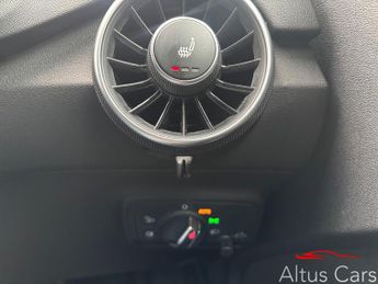 Audi TT 2.0 TFSI 40 S line Coupe 3dr Petrol S Tronic Euro 6 (s/s) (197 p