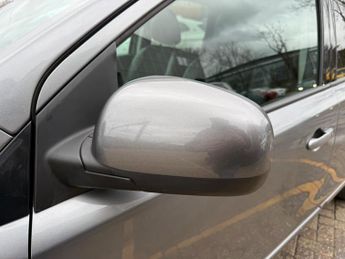 Nissan Note 1.6 16V Tekna Hatchback 5dr Petrol Auto Euro 5 (110 ps)