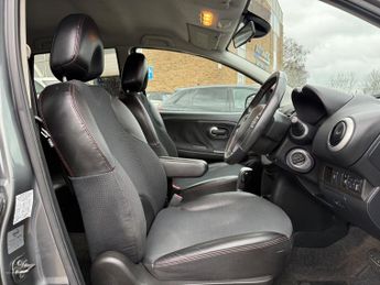 Nissan Note 1.6 16V Tekna Hatchback 5dr Petrol Auto Euro 5 (110 ps)