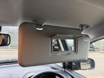 Nissan Note 1.6 16V Tekna Hatchback 5dr Petrol Auto Euro 5 (110 ps)