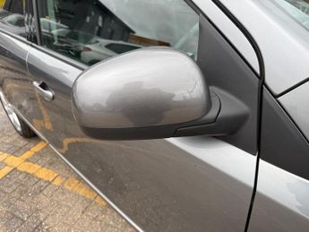 Nissan Note 1.6 16V Tekna Hatchback 5dr Petrol Auto Euro 5 (110 ps)