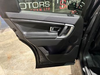 Land Rover Discovery Sport 2.0 TD4 HSE Luxury SUV 5dr Diesel Auto 4WD Euro 6 (s/s) (180 ps)