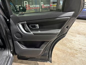 Land Rover Discovery Sport 2.0 TD4 HSE Luxury SUV 5dr Diesel Auto 4WD Euro 6 (s/s) (180 ps)