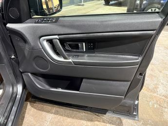 Land Rover Discovery Sport 2.0 TD4 HSE Luxury SUV 5dr Diesel Auto 4WD Euro 6 (s/s) (180 ps)