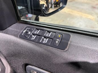 Land Rover Discovery Sport 2.0 TD4 HSE Luxury SUV 5dr Diesel Auto 4WD Euro 6 (s/s) (180 ps)