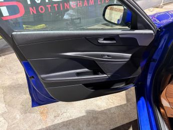 Jaguar XE 2.0d R-Sport Saloon 4dr Diesel Auto Euro 6 (s/s) (180 ps)