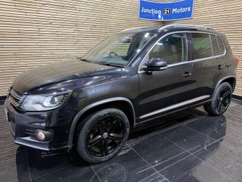 Volkswagen Tiguan 2.0 TDI BlueMotion Tech R-Line SUV 5dr Diesel DSG 4WD Euro 5 (s/