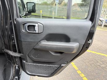 Jeep Wrangler Sahara 2.2 MultiJet II 200hp 4x4 Auto8