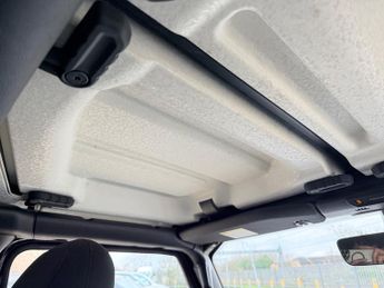 Jeep Wrangler Sahara 2.2 MultiJet II 200hp 4x4 Auto8