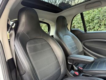 Smart ForTwo 17.6kWh Prime (Premium Plus) Coupe 2dr Electric Auto (22kW Charg