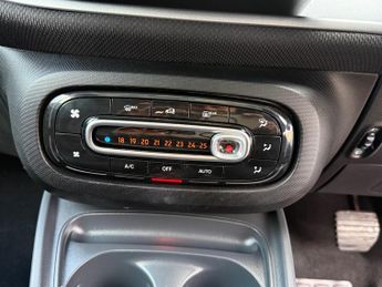 Smart ForTwo 17.6kWh Prime (Premium Plus) Coupe 2dr Electric Auto (22kW Charg