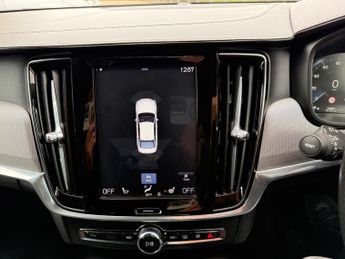 Volvo S90 2.0 D4 R-Design Saloon 4dr Diesel Auto Euro 6 (s/s) (190 ps)