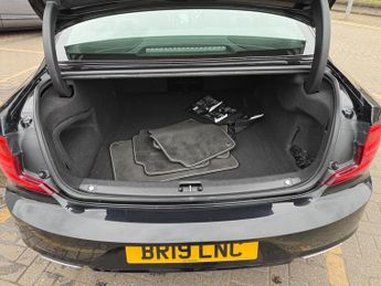 Volvo S90 2.0 D4 R-Design Saloon 4dr Diesel Auto Euro 6 (s/s) (190 ps)