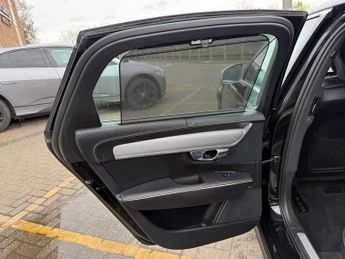 Volvo S90 2.0 D4 R-Design Saloon 4dr Diesel Auto Euro 6 (s/s) (190 ps)