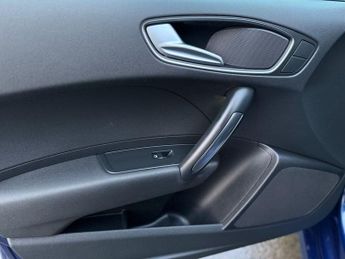 Audi A1 1.4 TFSI S line Sportback 5dr Petrol S Tronic Euro 5 (s/s) (122 