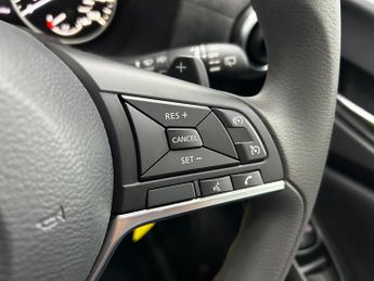 Nissan Juke 1.0 DIG-T Acenta Premium SUV Petrol DCT Auto Euro 6 (s/s) (114 p