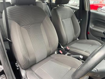 Ford Fiesta 1.0T EcoBoost Zetec Hatchback 5dr Petrol Powershift Euro 6 (100 