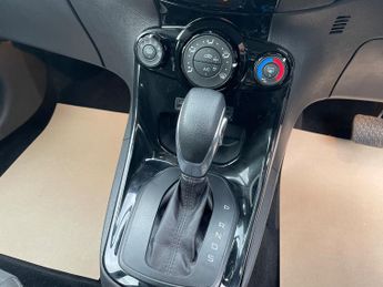 Ford Fiesta 1.0T EcoBoost Zetec Hatchback 5dr Petrol Powershift Euro 6 (100 