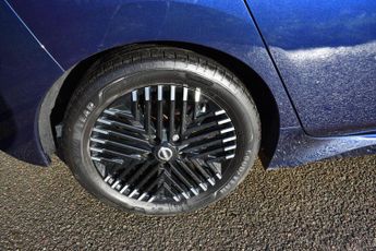 Nissan LEAF 39kWh N-Connecta Auto 5dr