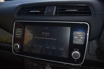 Nissan LEAF 39kWh N-Connecta Auto 5dr