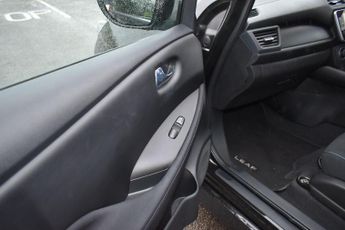 Nissan LEAF 40kWh Acenta Auto 5dr