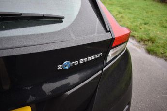 Nissan LEAF 40kWh Acenta Auto 5dr