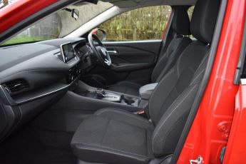 Nissan Qashqai 1.3 DIG-T MHEV Acenta Premium XTRON Euro 6 (s/s) 5dr