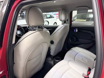 Mini Hatch 2.0 Cooper S Hatchback 5dr Petrol Auto Euro 6 (s/s) (192 ps)