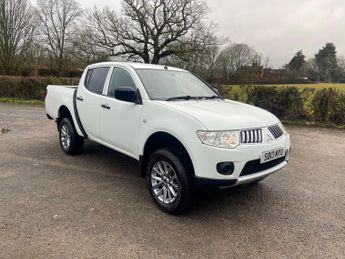 Mitsubishi L200 2.5 DI-D 4Work Pickup Double Cab 4dr Diesel Manual 4WD Euro 5 (L