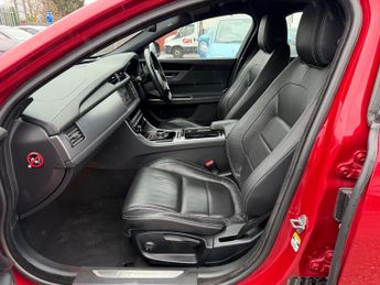 Jaguar XF 2.0d R-Sport Saloon 4dr Diesel Auto Euro 6 (s/s) (180 ps)