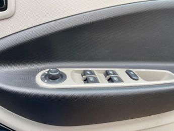 Renault Zoe 22kWh Dynamique Intens Auto 5dr (Battery Lease)