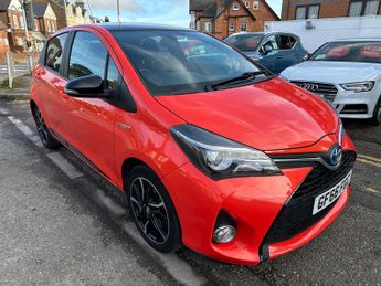 Toyota Yaris 1.5 VVT-h Orange Edition Petrol Hybrid E-CVT Euro 6 5dr 1 Owner 