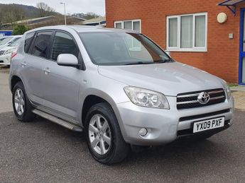 Toyota RAV4 2.2 D-4D XT-R SUV 5dr Diesel Manual 4WD (173 g/km, 134 bhp)