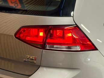 Volkswagen Golf 1.4 TSI BlueMotion Tech SE Hatchback 5dr Petrol DSG Automatic - 