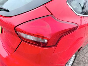 Ford Focus 2.0 TDCi Titanium Hatchback 5dr Diesel Manual Euro 6 (s/s) (150 