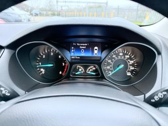 Ford Focus 2.0 TDCi Titanium Hatchback 5dr Diesel Manual Euro 6 (s/s) (150 