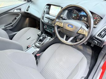 Ford Focus 2.0 TDCi Titanium Hatchback 5dr Diesel Manual Euro 6 (s/s) (150 