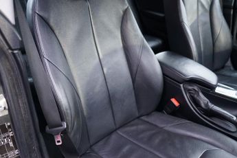 BMW 3 Series Gran Turismo 3.0 330d Luxury GT 5dr Diesel Auto xDrive Euro 6 (s/s) (258 ps)