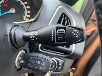 Ford B-MAX 1.4 Zetec MPV 5dr Petrol Manual Euro 5 (90 ps)