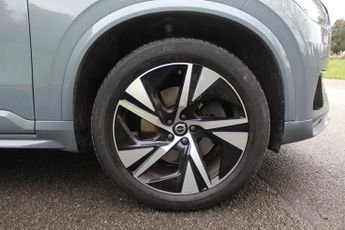 Volvo XC90 2.0 B5 MHEV R-Design SUV 5dr  Diesel Hybrid Auto 4WD 7 SEAT SAT 