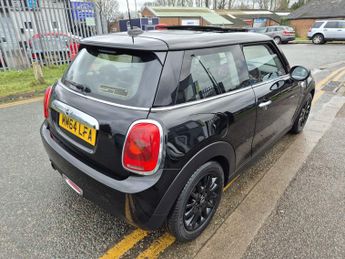 Mini Hatch 1.2 One Hatchback 3dr Petrol Auto Euro 6 (s/s) (102 ps)