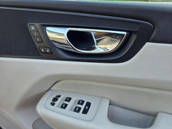 Volvo XC60 2.0 D4 Inscription SUV 5dr Diesel Auto AWD Euro 6 (s/s) (190 ps)