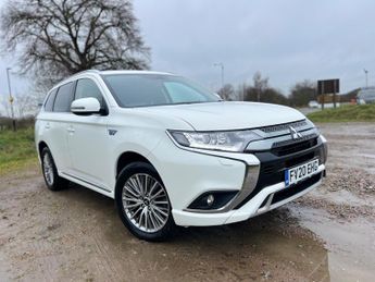 Mitsubishi Outlander 2.4h TwinMotor 13.8kWh Reflex Plus CVT 4WD Euro 6 (s/s) 5dr