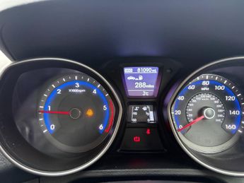 Hyundai i30 1.6 CRDi Blue Drive Active Hatchback 5dr Diesel Manual Euro 5 (s