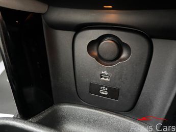 Mini Electric Cooper Cooper SE 32.6kWh Level 3 Hatchback 3dr Electric Auto (184 ps)