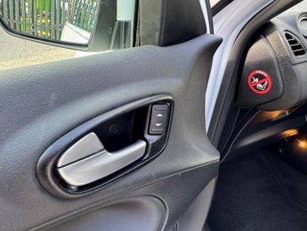 Ford S-Max 2.0 TDCi Titanium X Sport MPV 5dr Diesel Powershift Euro 5 (163 