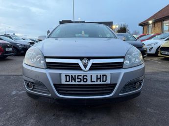 Vauxhall Astra 1.8i 16v SRi Hatchback 5dr Petrol Manual (175 g/km, 138 bhp)