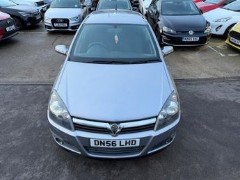 Vauxhall Astra 1.8i 16v SRi Hatchback 5dr Petrol Manual (175 g/km, 138 bhp)