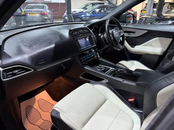 Jaguar F-Pace 2.0 D180 R-Sport SUV 5dr Diesel Auto AWD Euro 6 (s/s) (180 ps)