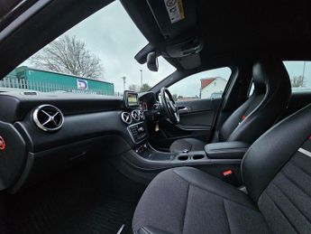 Mercedes-Benz A Class 1.6 A180 SE Hatchback 5dr Petrol 7G-DCT Euro 6 (s/s) (122 ps)